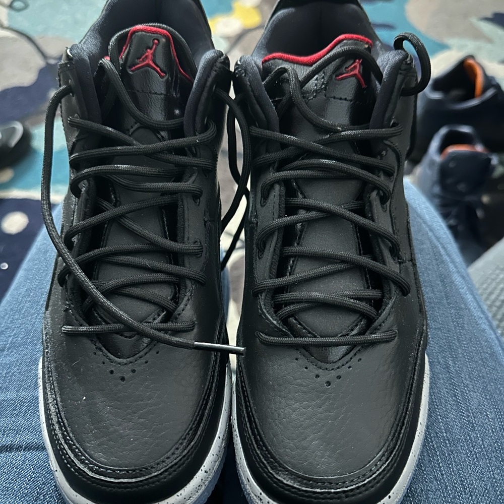 Jordan Courtside 23 Sneakers, size 7Y